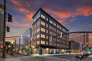 Global Luxury Suites Downtown Providence