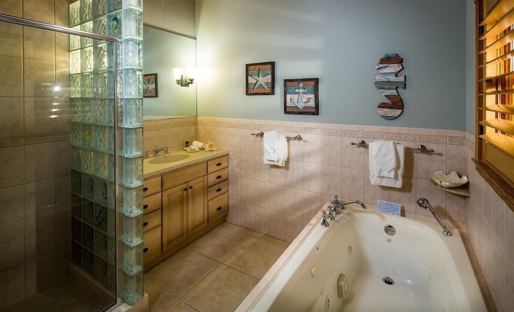 The Caribbean Resort Canary Island Palm South