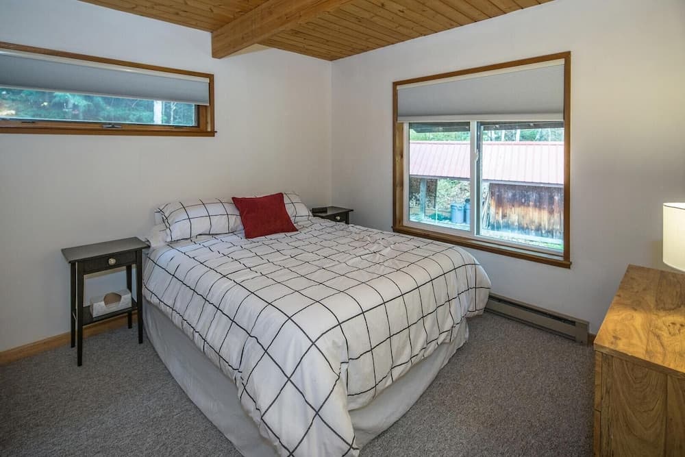 Northeast Passage Chalet