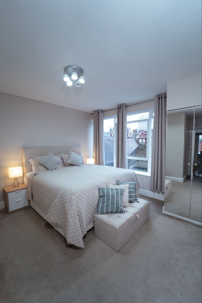 Park Lane Apartments Crawford Place