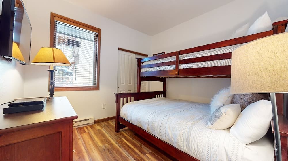 Eagle Run #103 2 Bedroom Condo