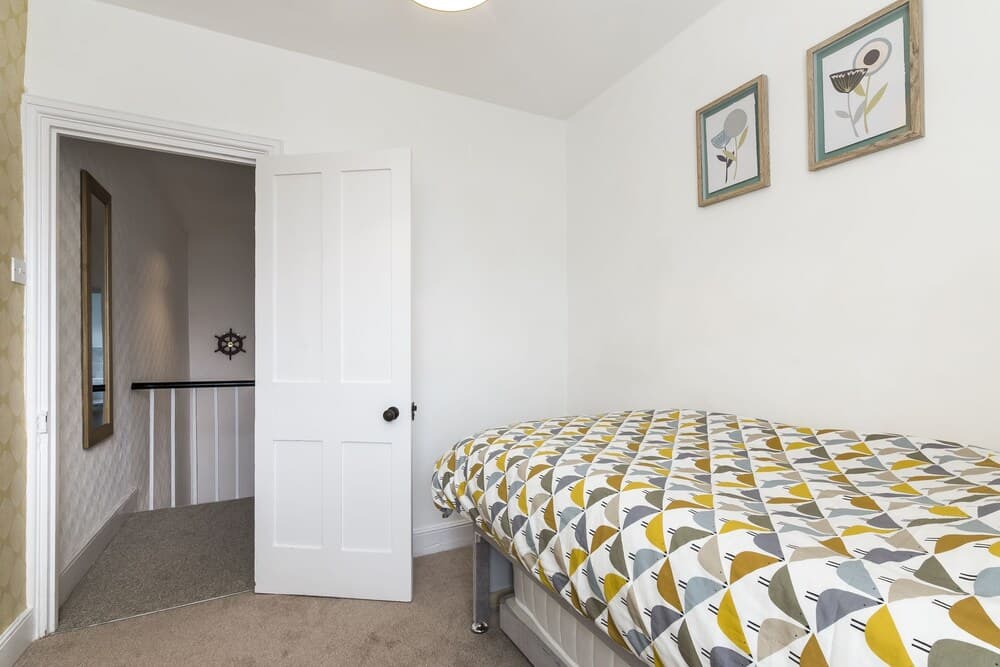 Sandy Retreat - Tenby Holiday Home