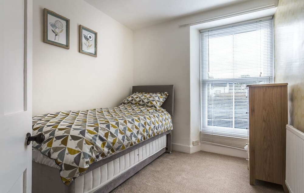 Sandy Retreat - Tenby Holiday Home