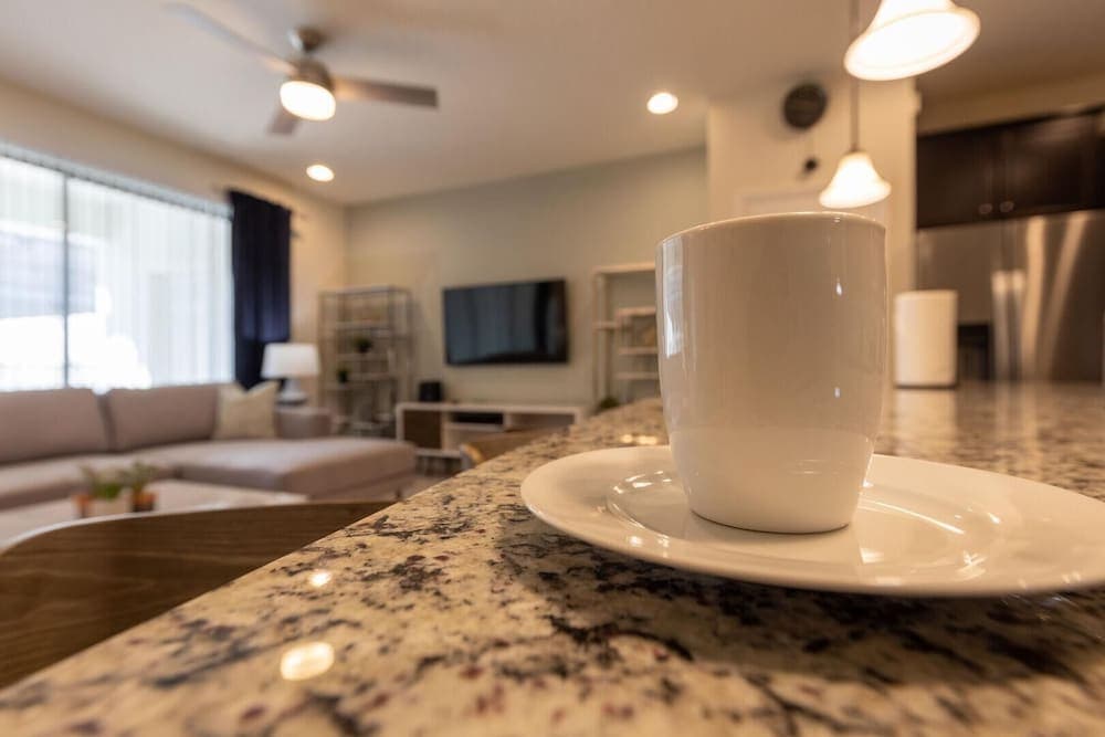 2404tgd Non Renting 11/28/2022 - Windsor at Westside