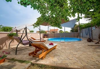 Pool Apartment Bakija