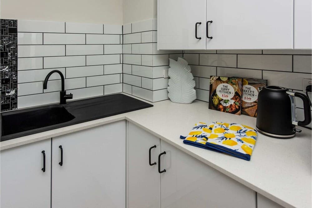 Contemporary 1BR Apartment - Near the City