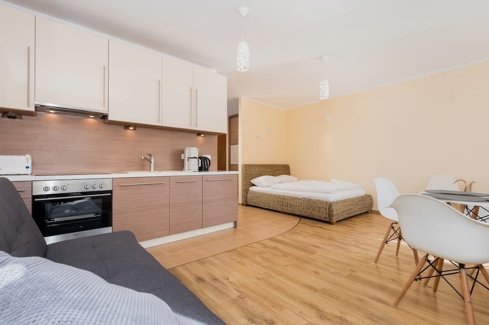 Apartments 11 Listopada by Renters