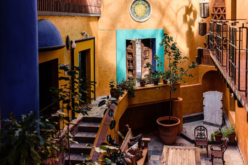 Riad Mellado by Grupo Afekto