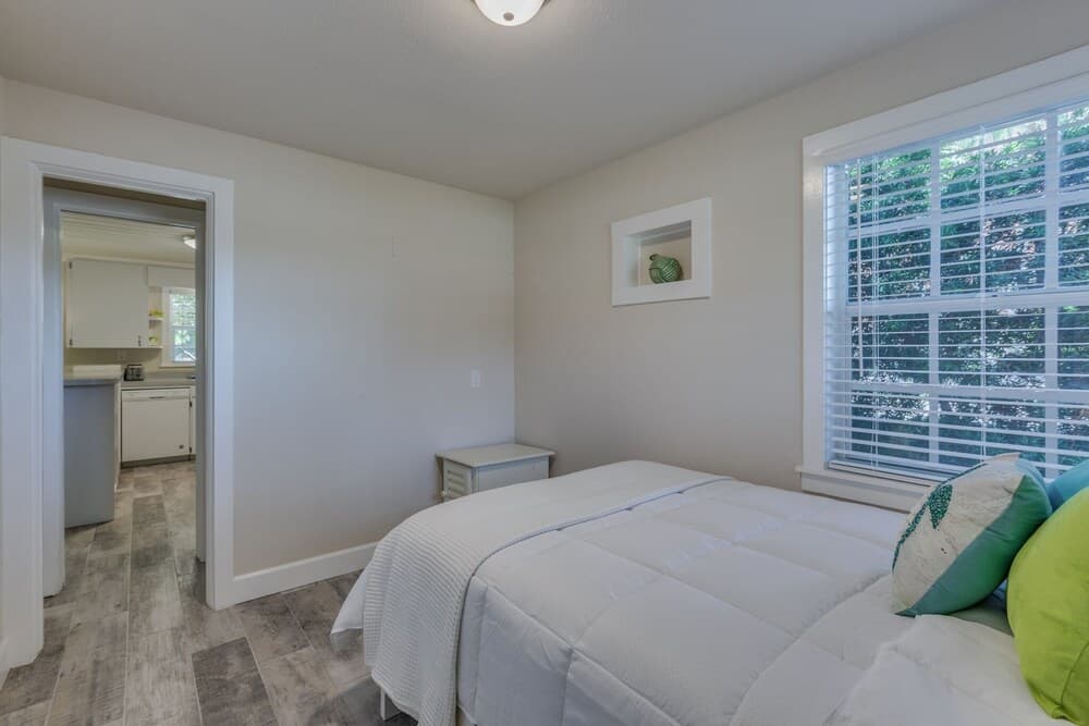 Coastal Dream Beach House 3 Bedroom Home by Redawning