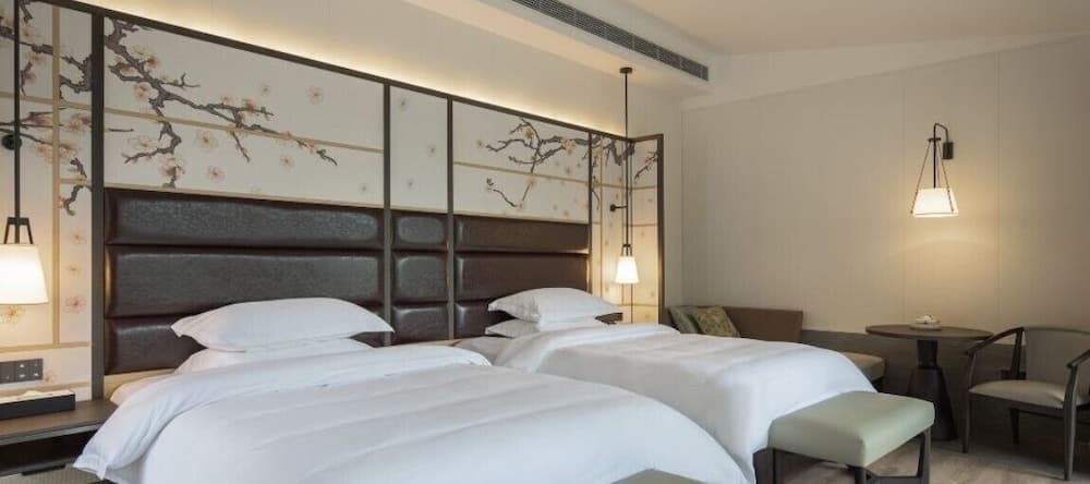 Howard Johnson Huashuiwan Hot Springs Resort Chengdu