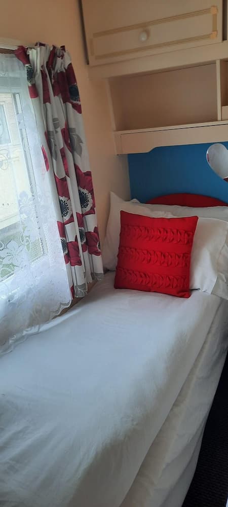 3 bed Caravan Approx 10 Mins From Beach Bill 1