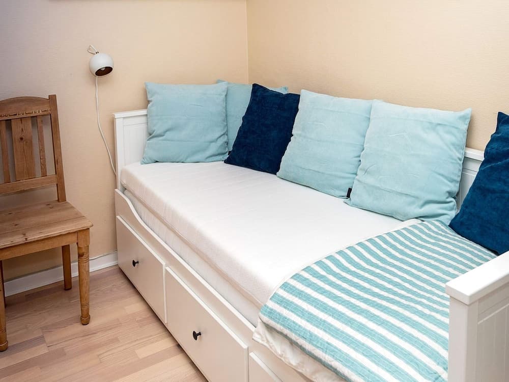 6 Person Holiday Home in Spottrup