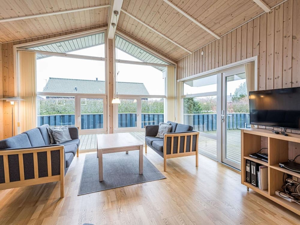 6 Person Holiday Home in Tarm