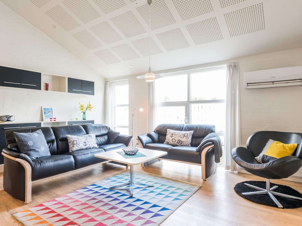 Modern Beach Retreat in Blavand-by Traum