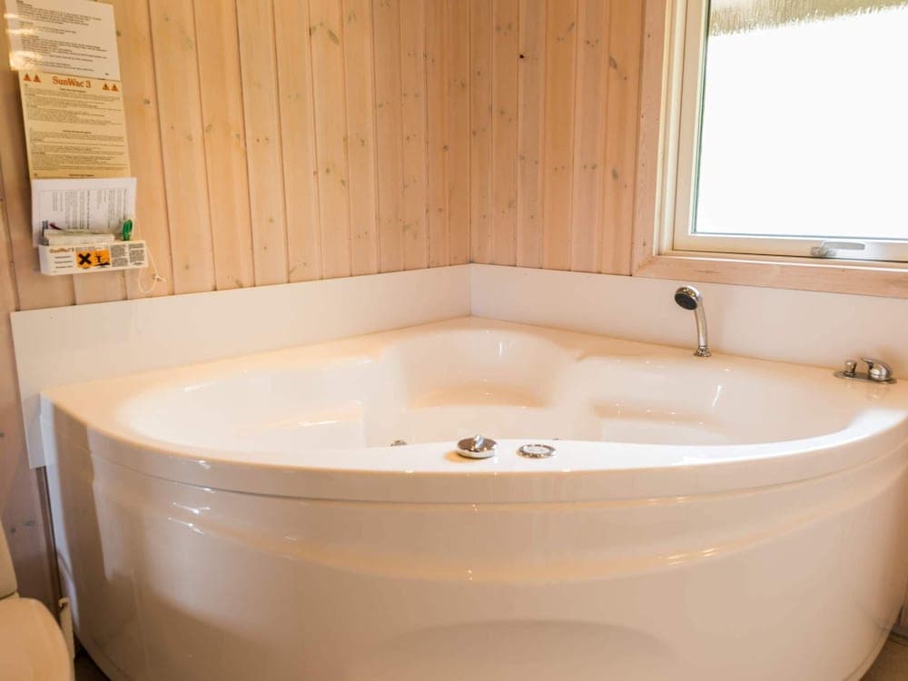 6 Person Holiday Home in Tarm