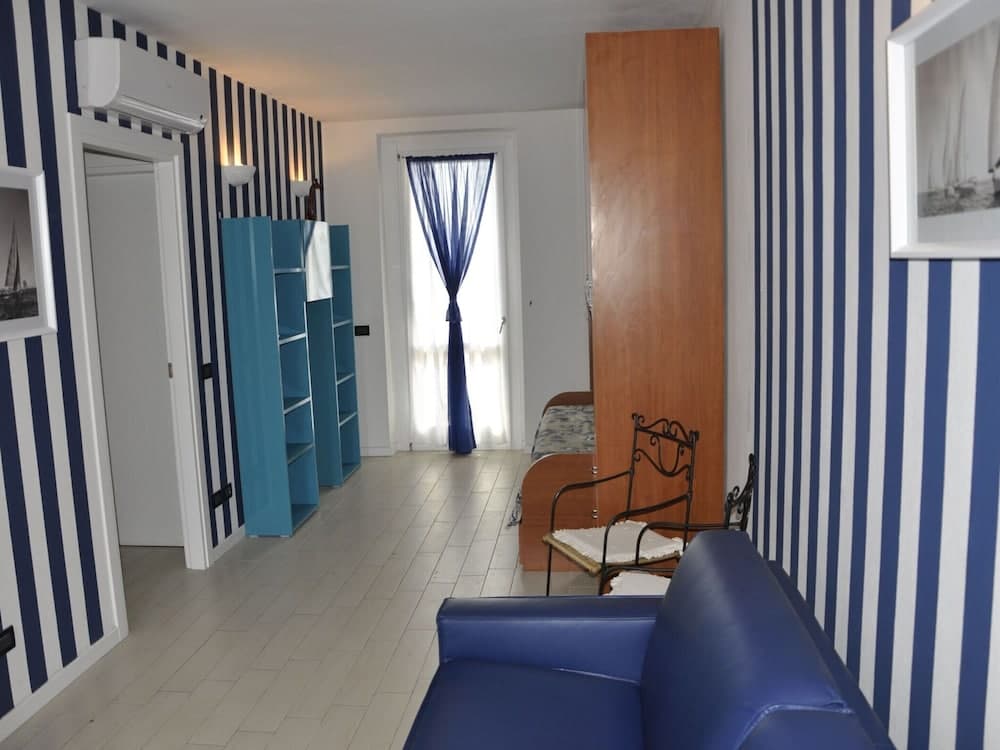 Poolside Stay in Lazise