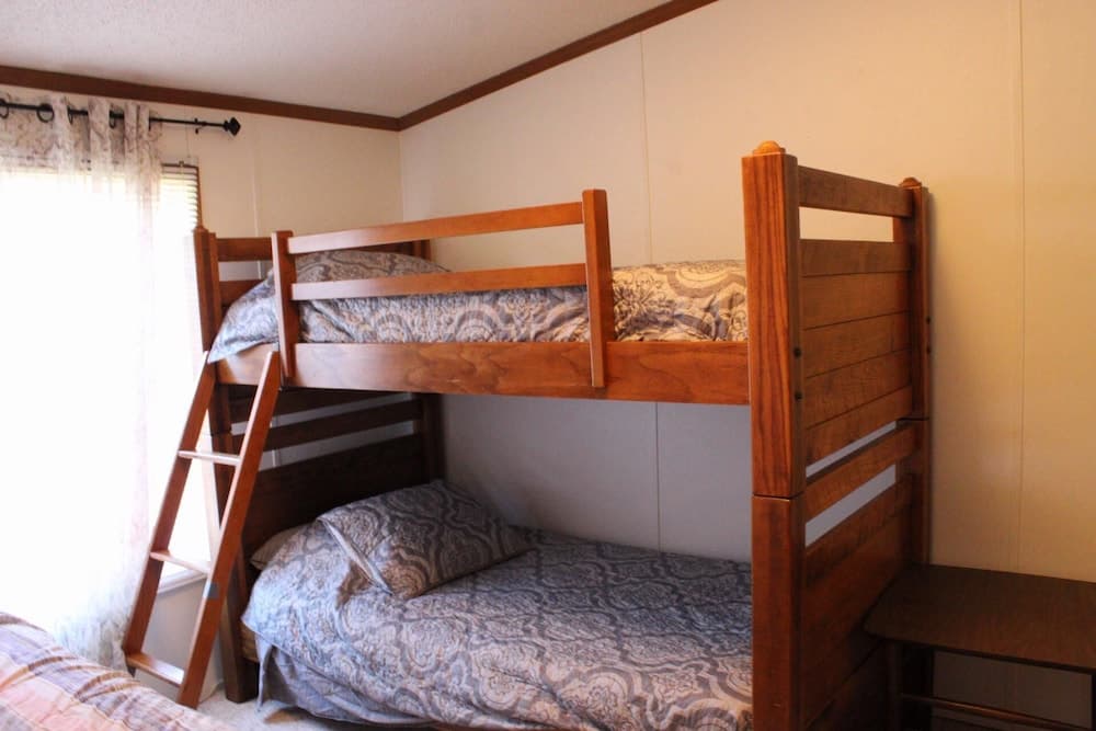 Peaceful Pine Lodge Right On Pine Creek