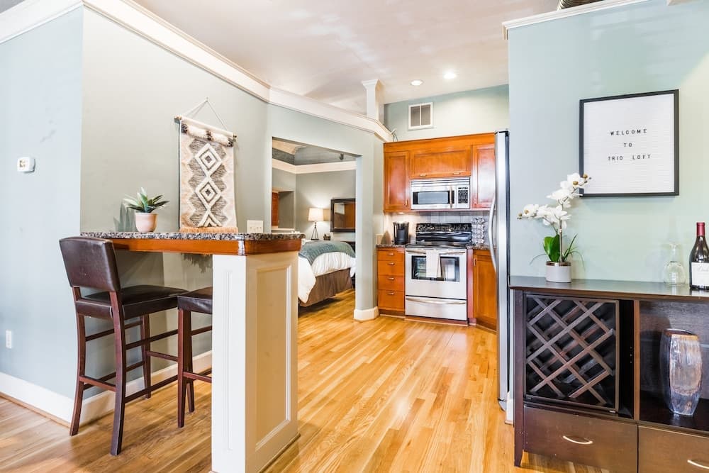 Trio Loft Of D-town G-ville True-gem Luxury