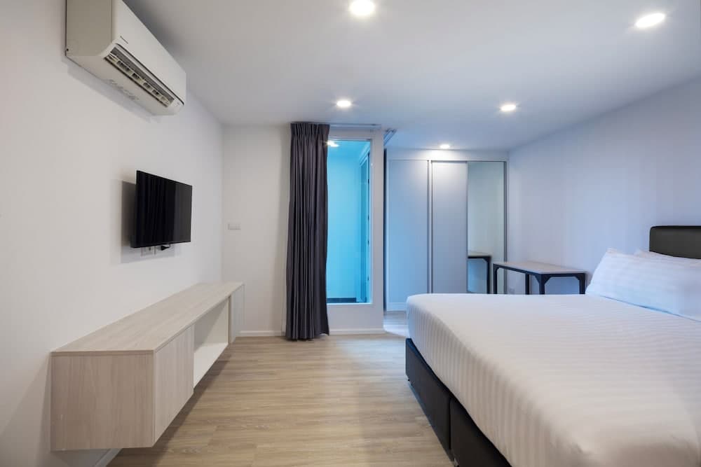 The Rizin Hotel Phratumnak