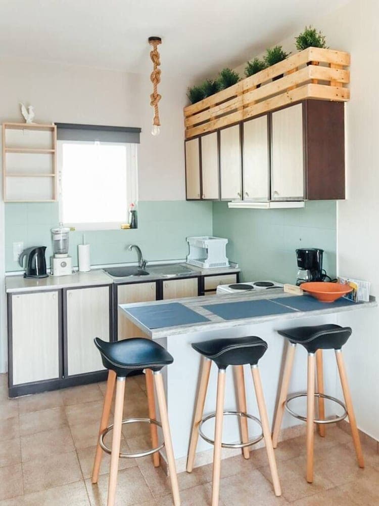 Chrissabella 6 Best Location Ever!