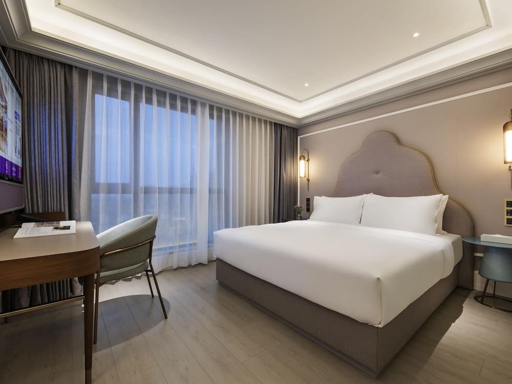 Mercure Nantong Downtown