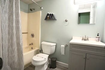 Just Listed! Spacious Two Bedroom Vacation Condo at Golden Eagle Lodge - Ge126v