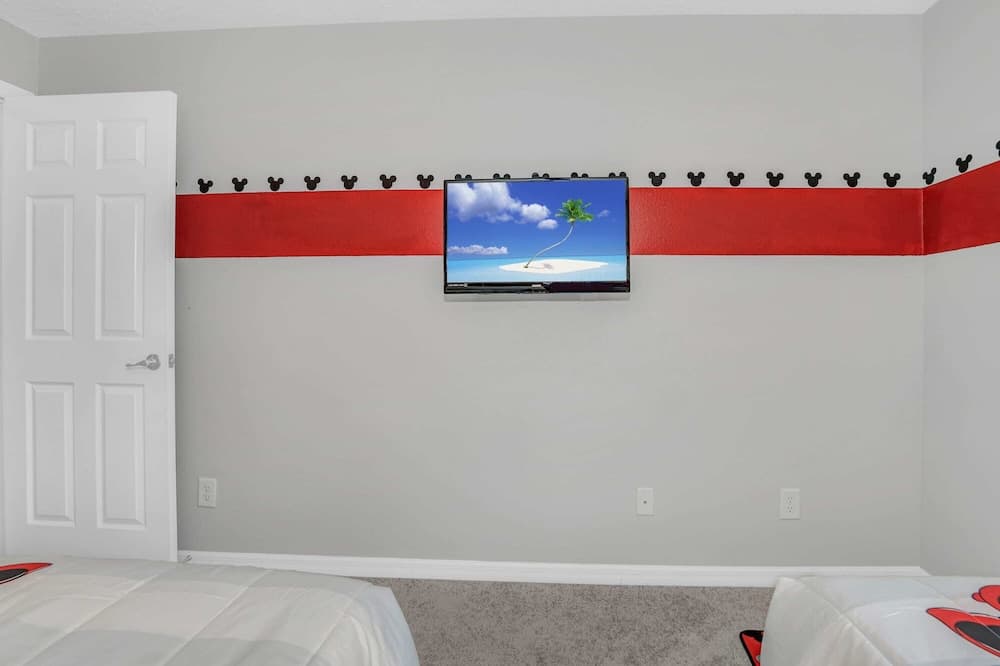 Gorgeous Lake View and Large Game Room, CDC Standards #4av243