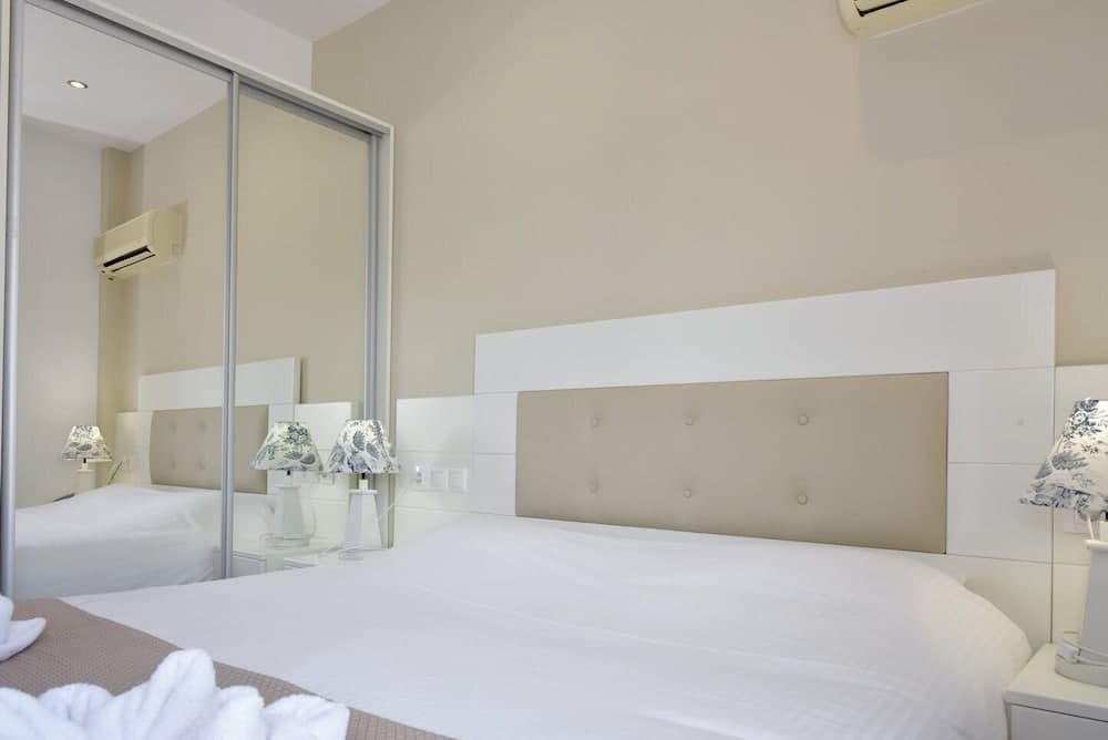 Georgia's Garden by Omilos Hotels