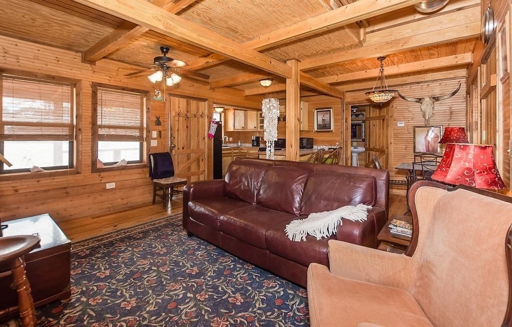 Hidden Rock Ranch 3 Bedroom Cabin by Redawning