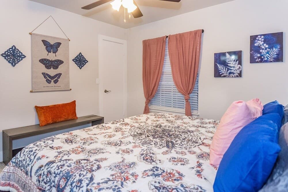 Fredericksburg Fun Three 3 Bedroom Apts by Redawning