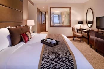 Oakwood Premier Cozmo Jakarta