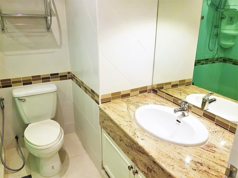 12th Floor Studio Apartment at Jomtien Beach Condominium