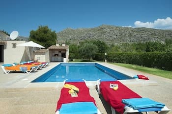 Villa - 3 Bedrooms with Pool - 108774