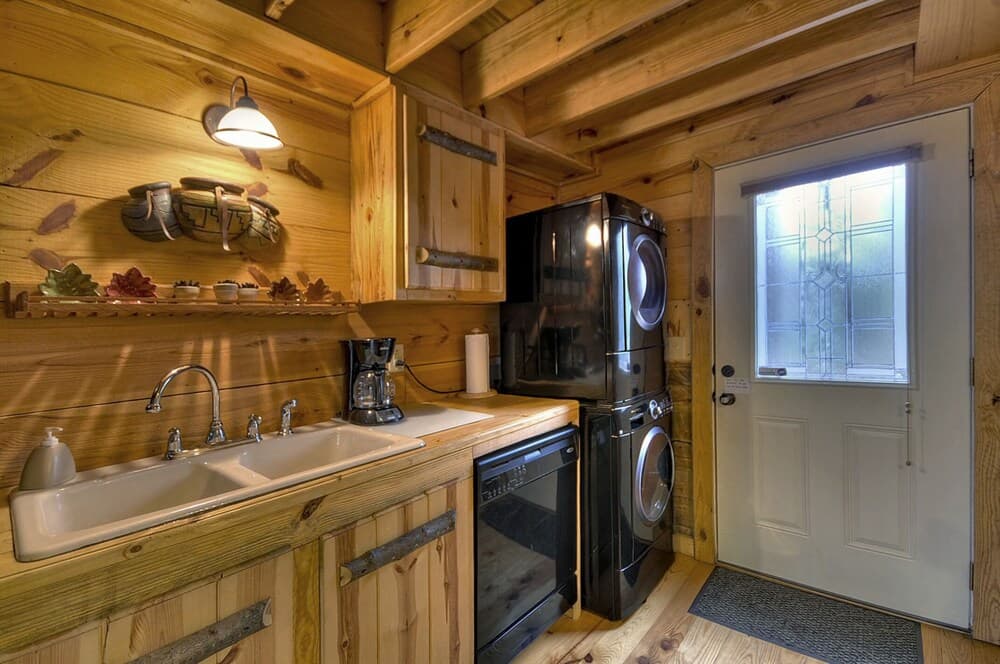 Triple Treat- Rustic Cabin Near Blue Ridge