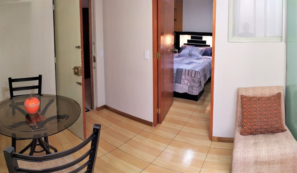 Eral Apartments Country Club