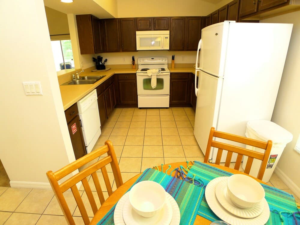 4 BED Pool Home Overlooking Reserve