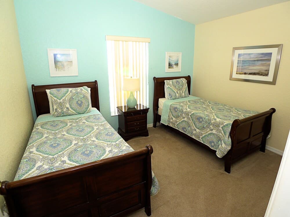 5 Bed Pool Home O Golf Community 1264