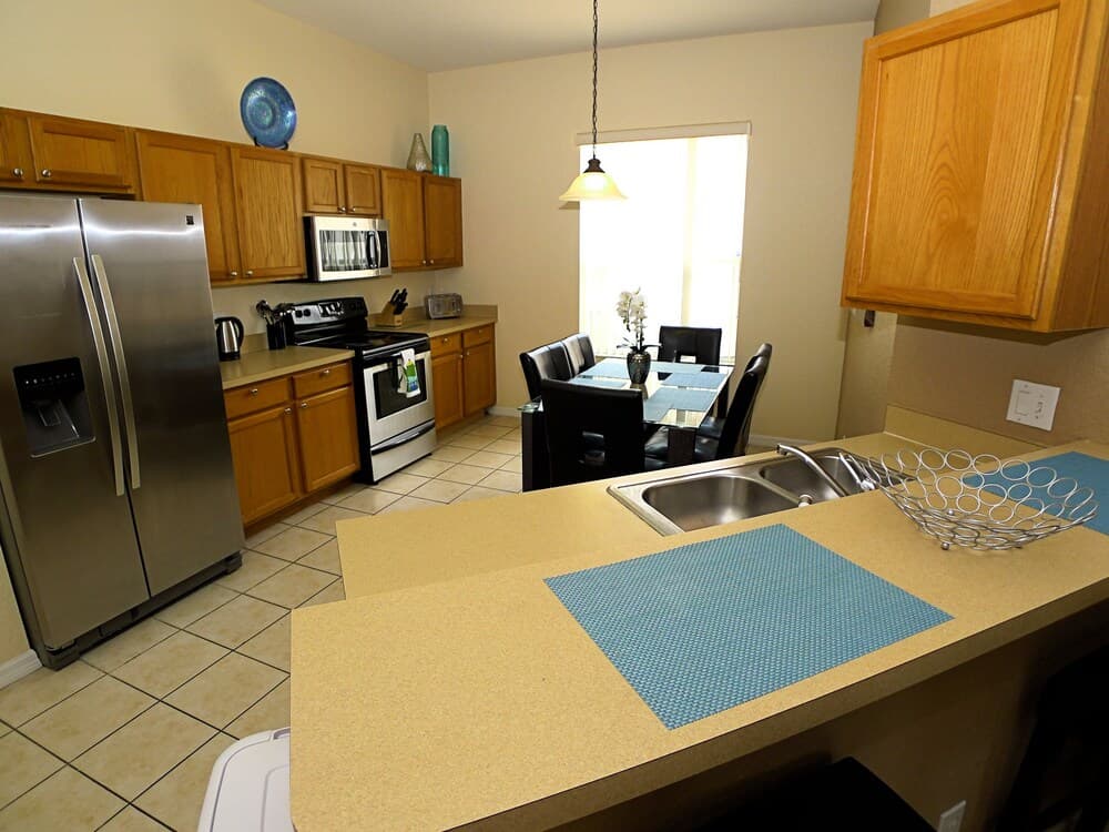 5 Bed Pool Home O Golf Community 1264