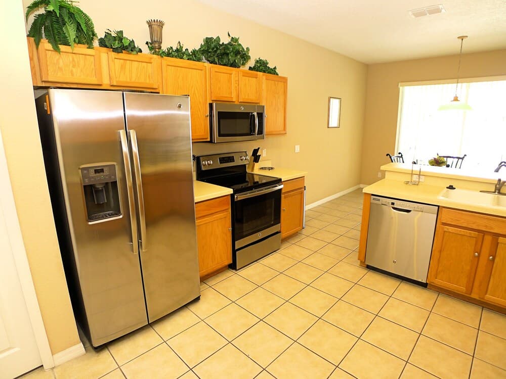 4 BED Pool Home ON Golf Community