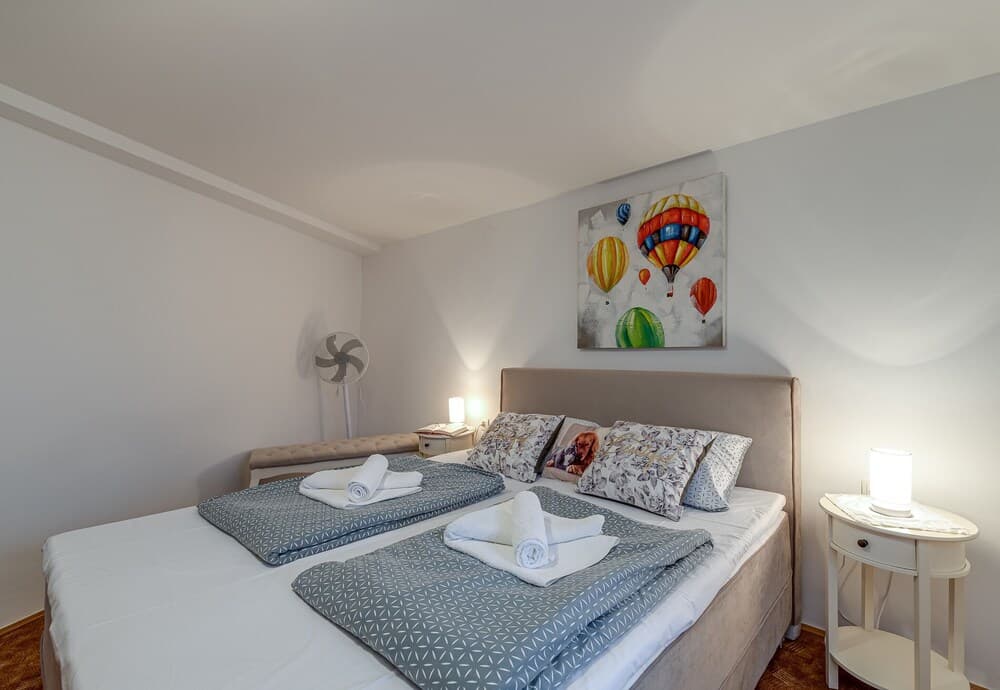 Old House Pri Roktovih With Whirlpool