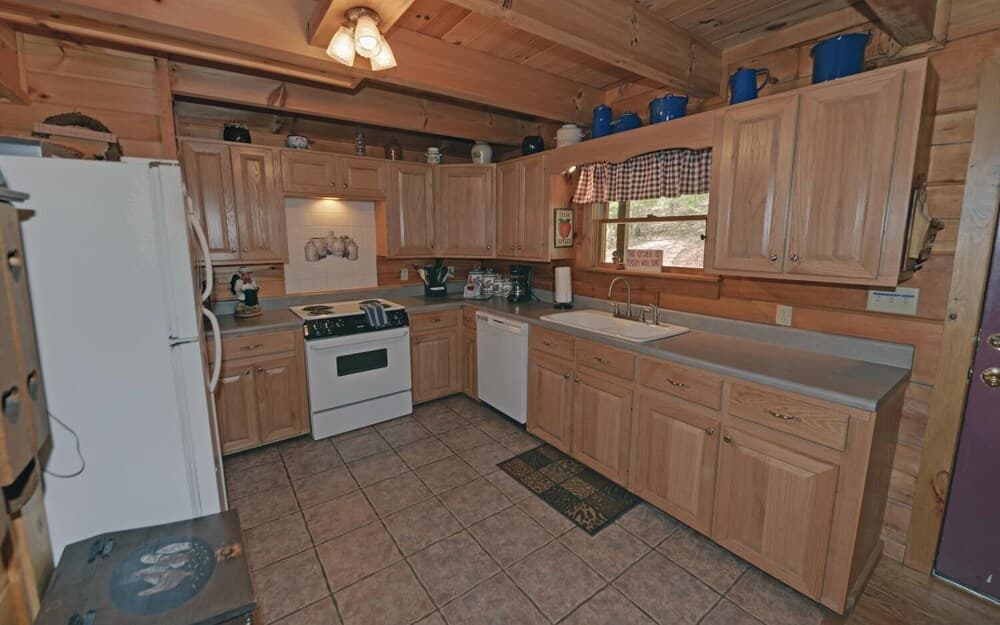 Dancing Waters- Fightingtown Creek Frontage