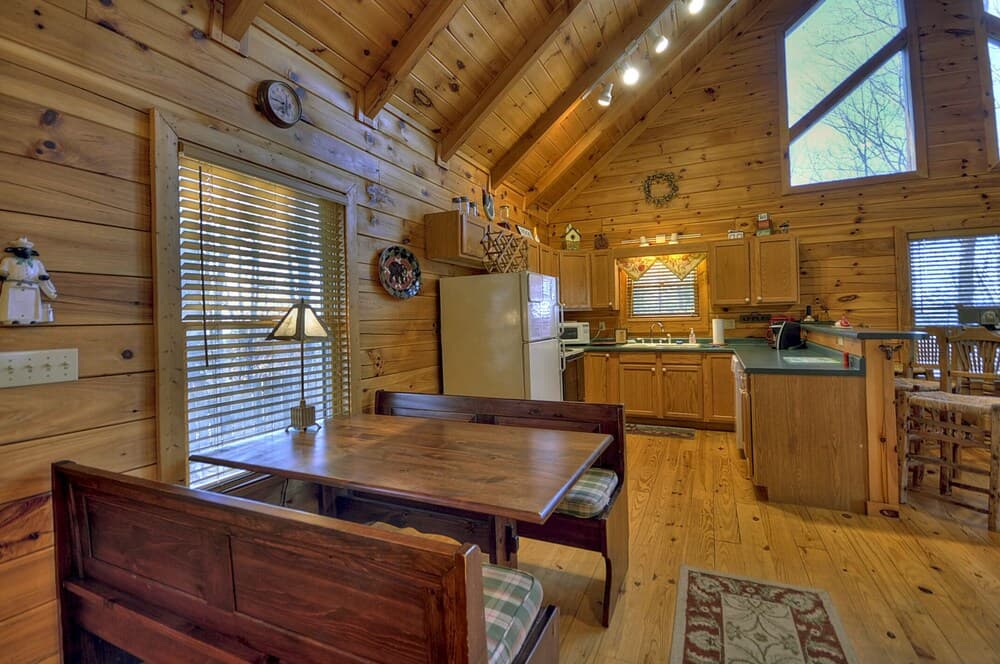 Dancing Bears- Mtn View Near Blue Ridge