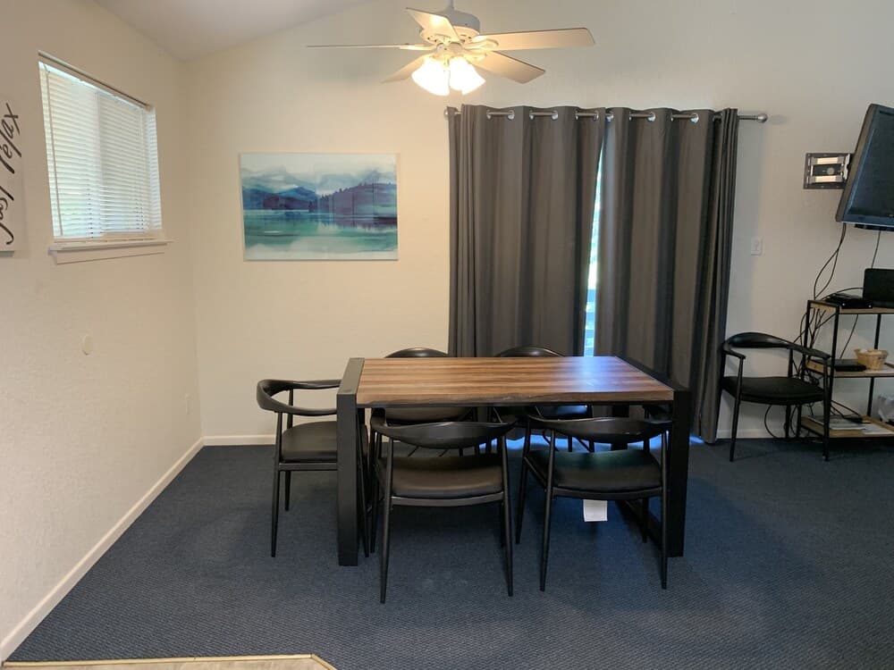 Water Haus Daily Rental 12 Guests