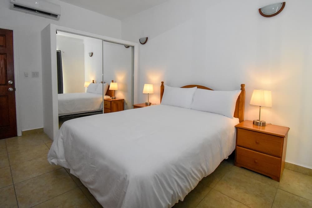 Lord Nelson Hotel & Residences