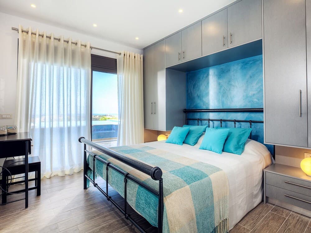 Great Villa, Enormous Pool, Nice Location near Village Sisi