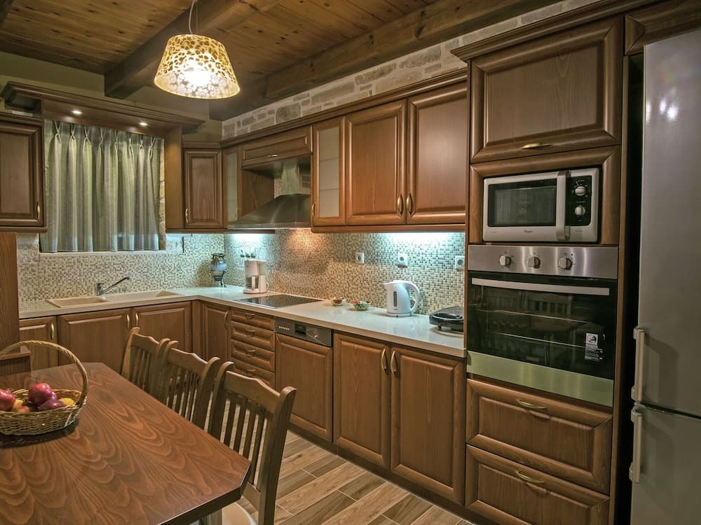 Luxurious Villa With Private Pool, Near a Couple of Restaurants & Sandy Beach