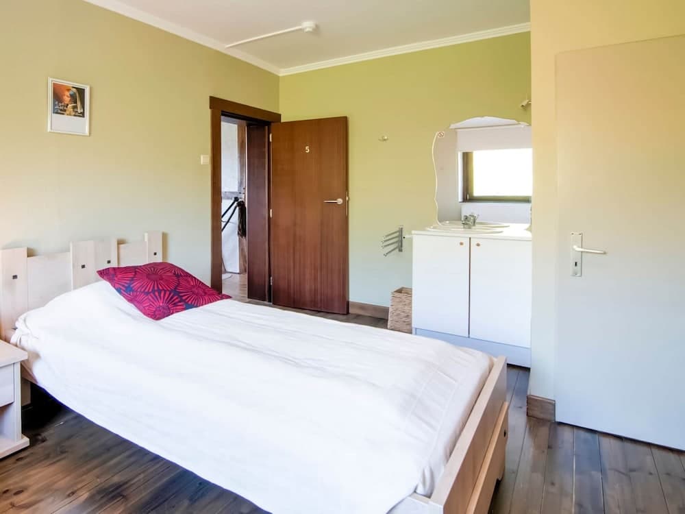 Spacious Holiday Home in Malmedy near Nature Parc High Venn