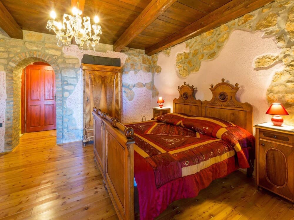 Quaint Holiday Home in Grizane With Swimming Pool