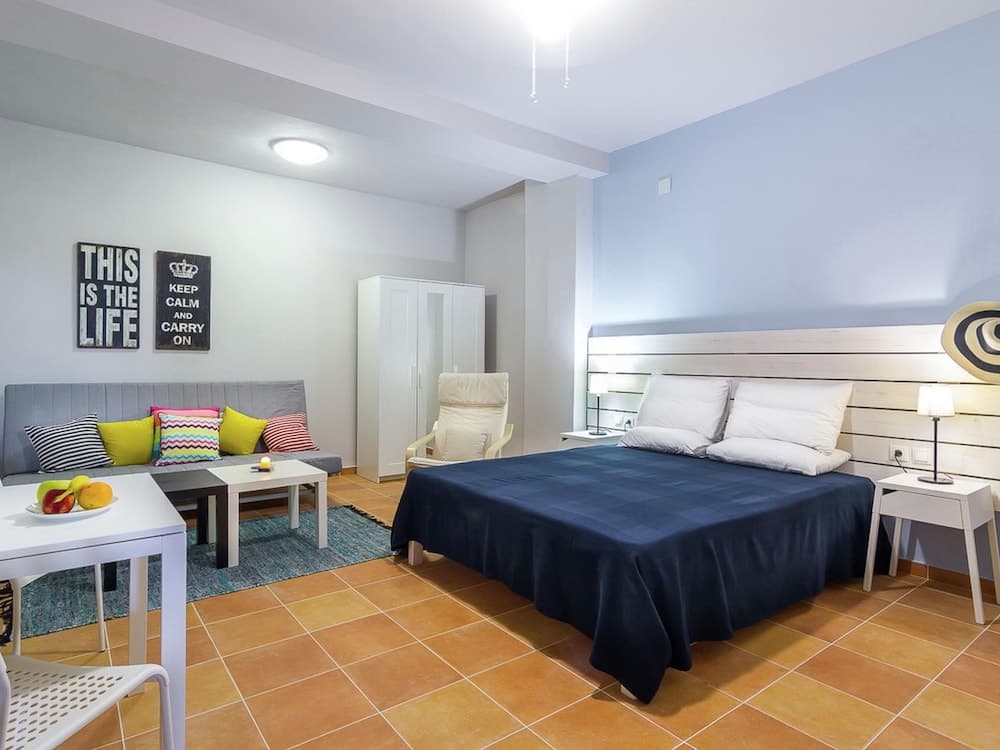 Villa in Kamisiana With Private Pool & Beach