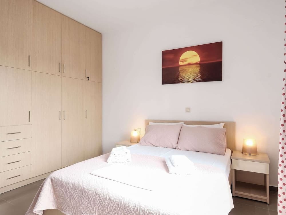 Attractive Villa in Latsimas With Garden and BBQ